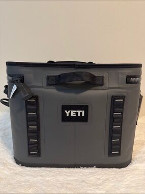 YETI Hopper Flip 18 Portable Soft Cooler - Charcoal